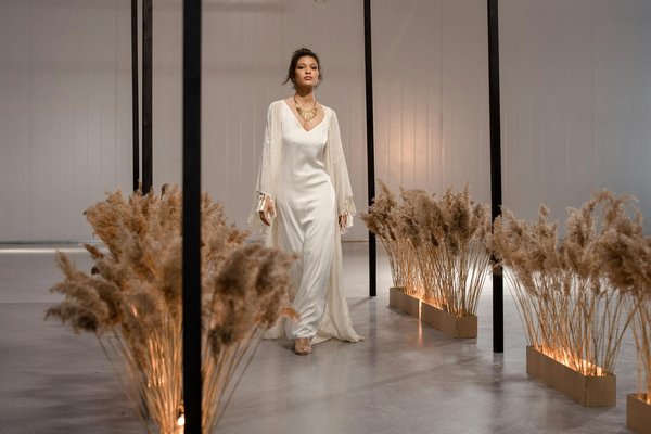 What Should You Know About the Latest Women's Fashion Trends in the UK?